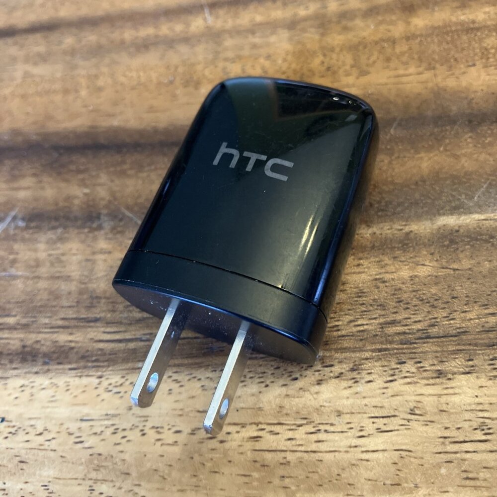 Genuine HTC TC U250 5V 1A AC Adapter Charger 79H00124-00M